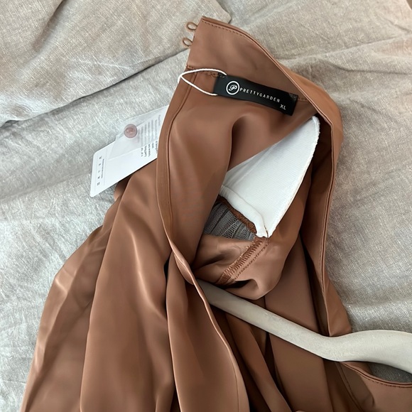 Long Sleeve Midi Dress with Shoulder Pads - Picture 5 of 5